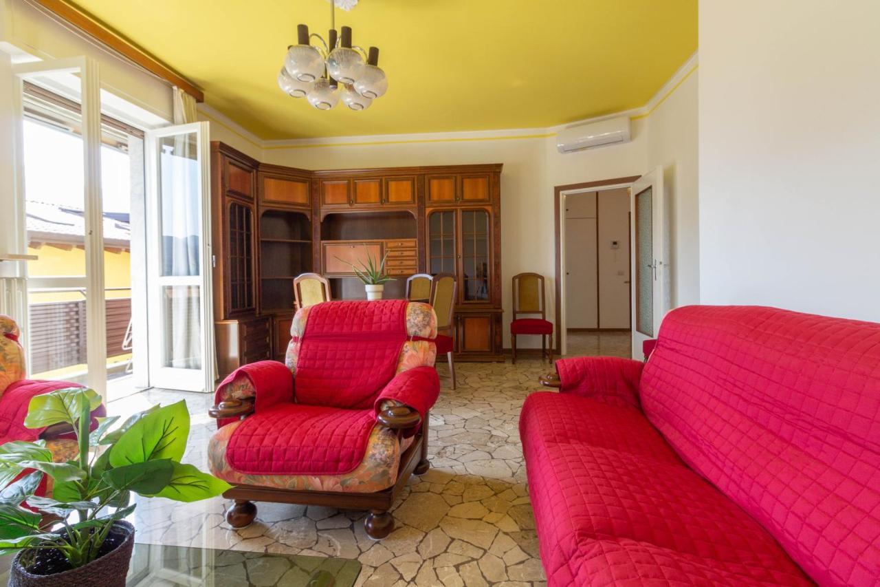 Mamma Ciccia Holiday Home - Casa Imperia Mandello del Lario Exterior photo